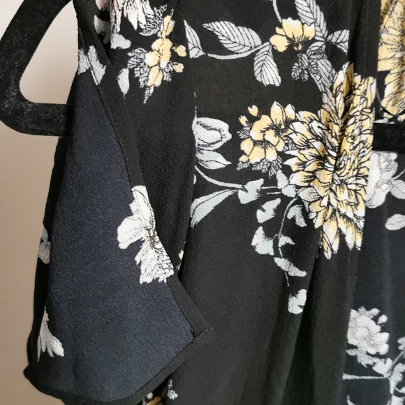 CANDIES Black Floral high/low dress with built in shorts - Picture 3 of 4